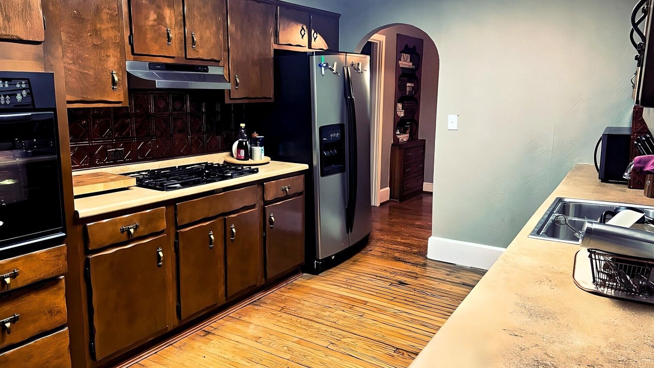 Photo of Kitchen in La Follette