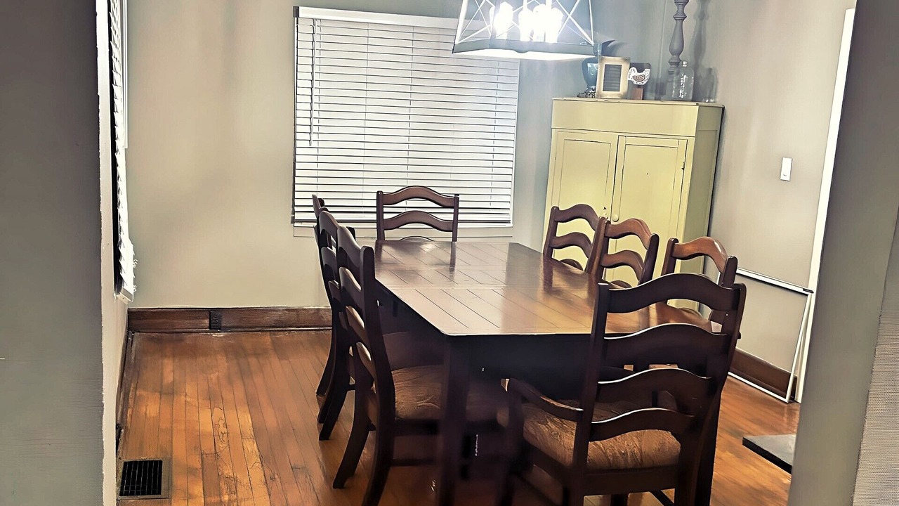 Photo of Bedroom in La Follette