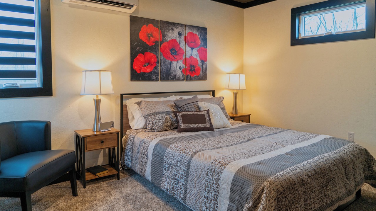 Photo of Bedroom in Holmesville
