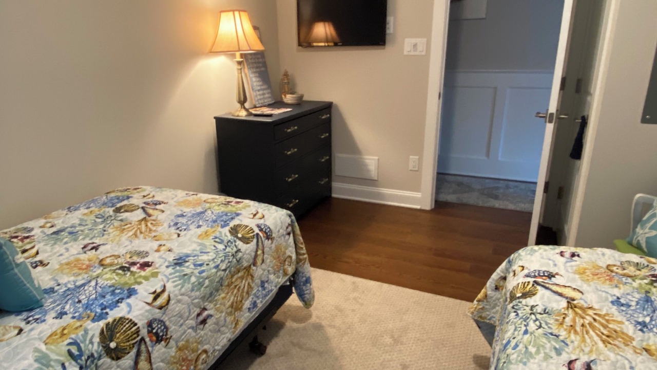 Photo of Bedroom in Avalon