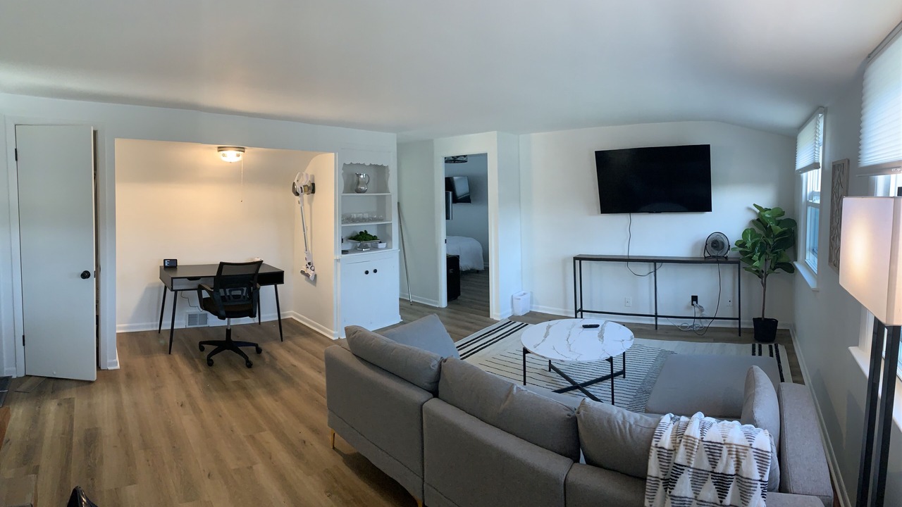 Photo of Livingroom in South Euclid