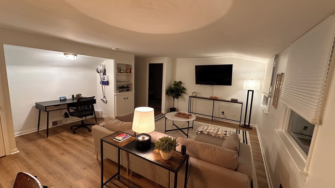Photo of Livingroom in South Euclid