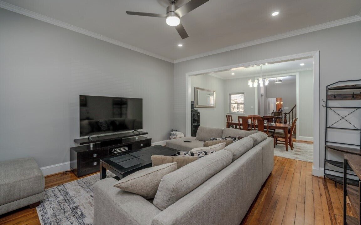 Photo of Livingroom in Fells Point