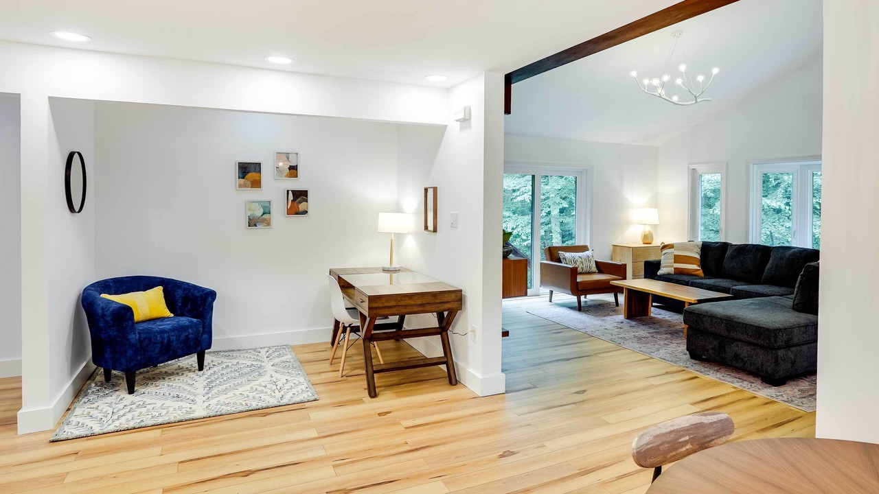 Photo of Livingroom in Saugerties