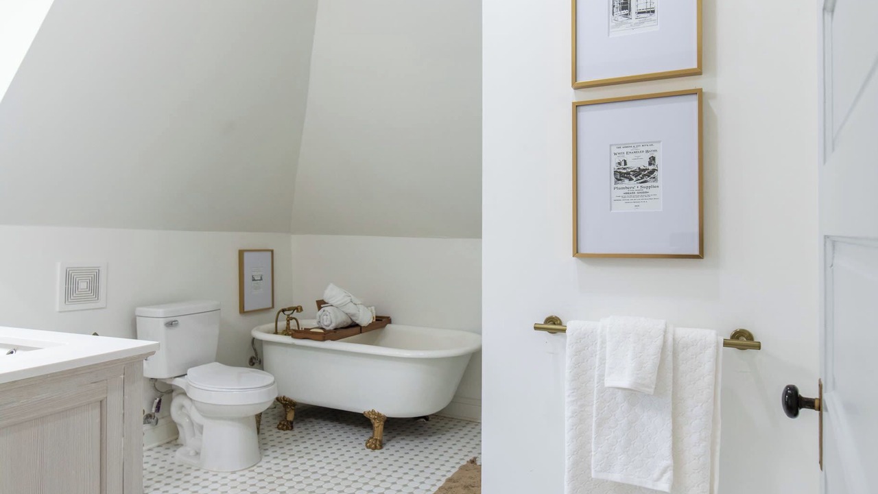 Photo of Bathroom in Frankfort