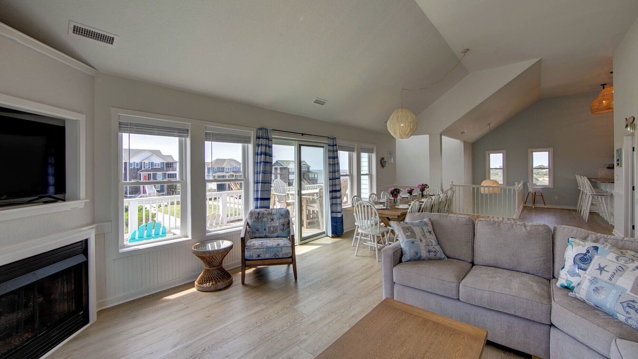 Photo of Bedroom in Wind Over Waves