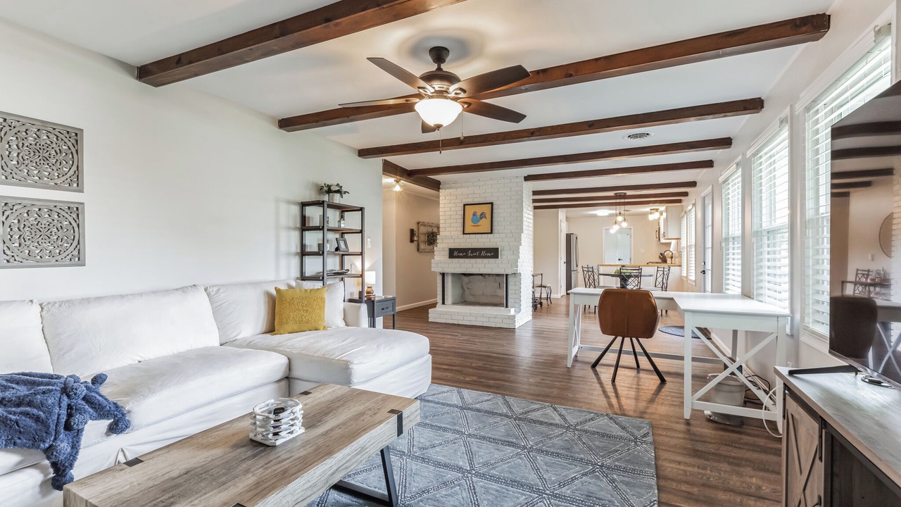 Photo of Livingroom in Newark
