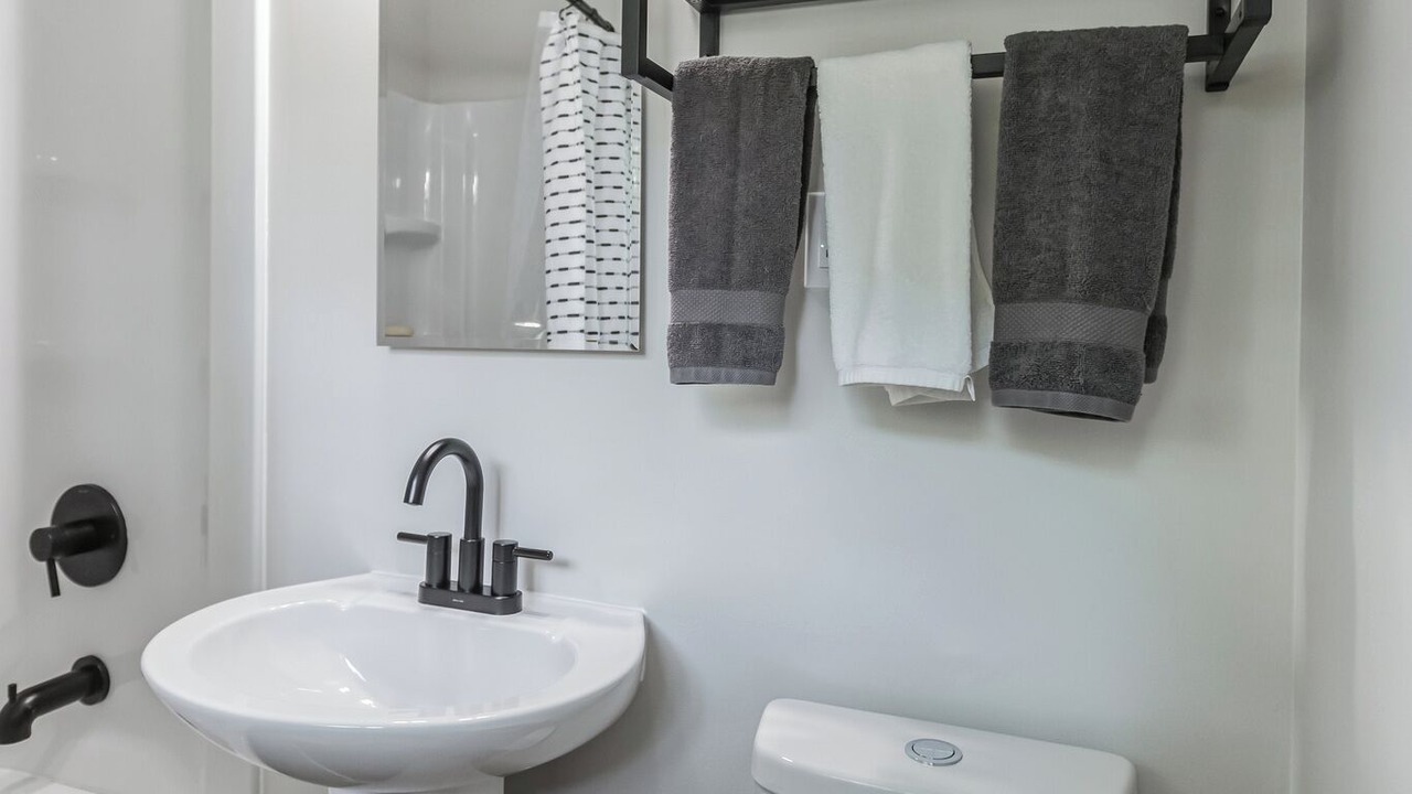 Photo of Bathroom in Newark