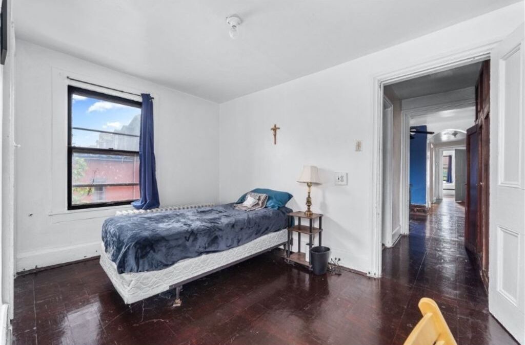 Photo of Bedroom in Central Northside
