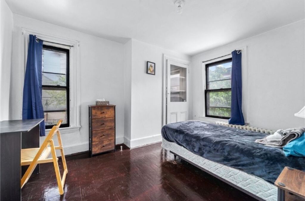 Photo of Bedroom in Central Northside