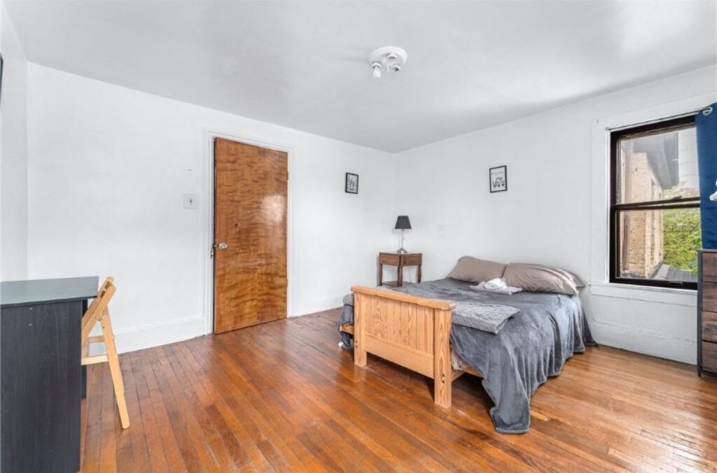 Photo of Bedroom in Central Northside