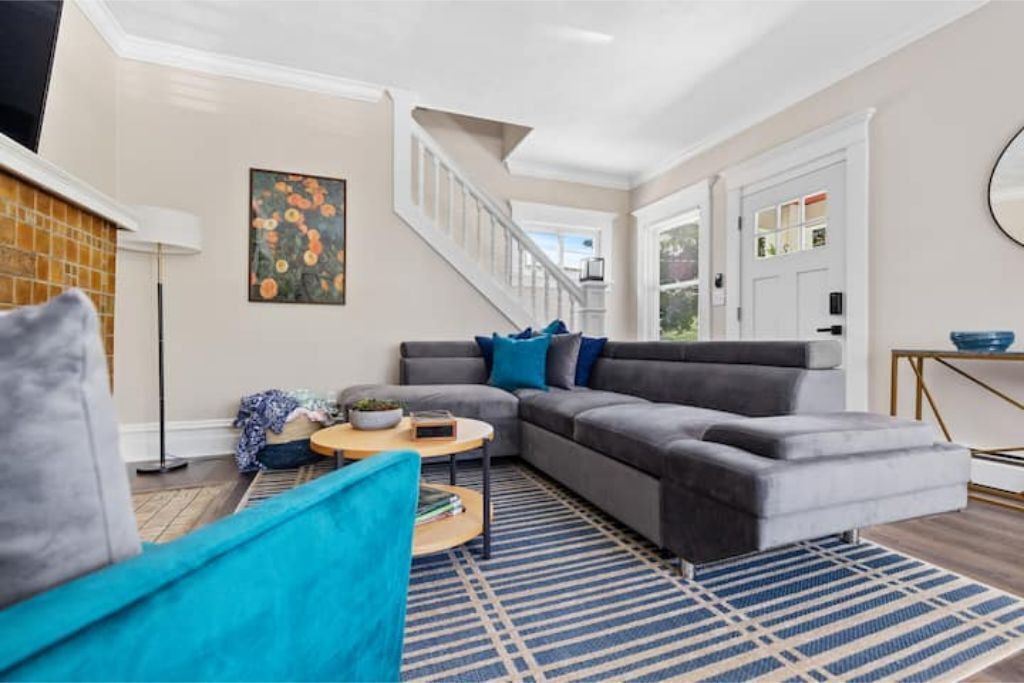 Photo of Livingroom in Erie