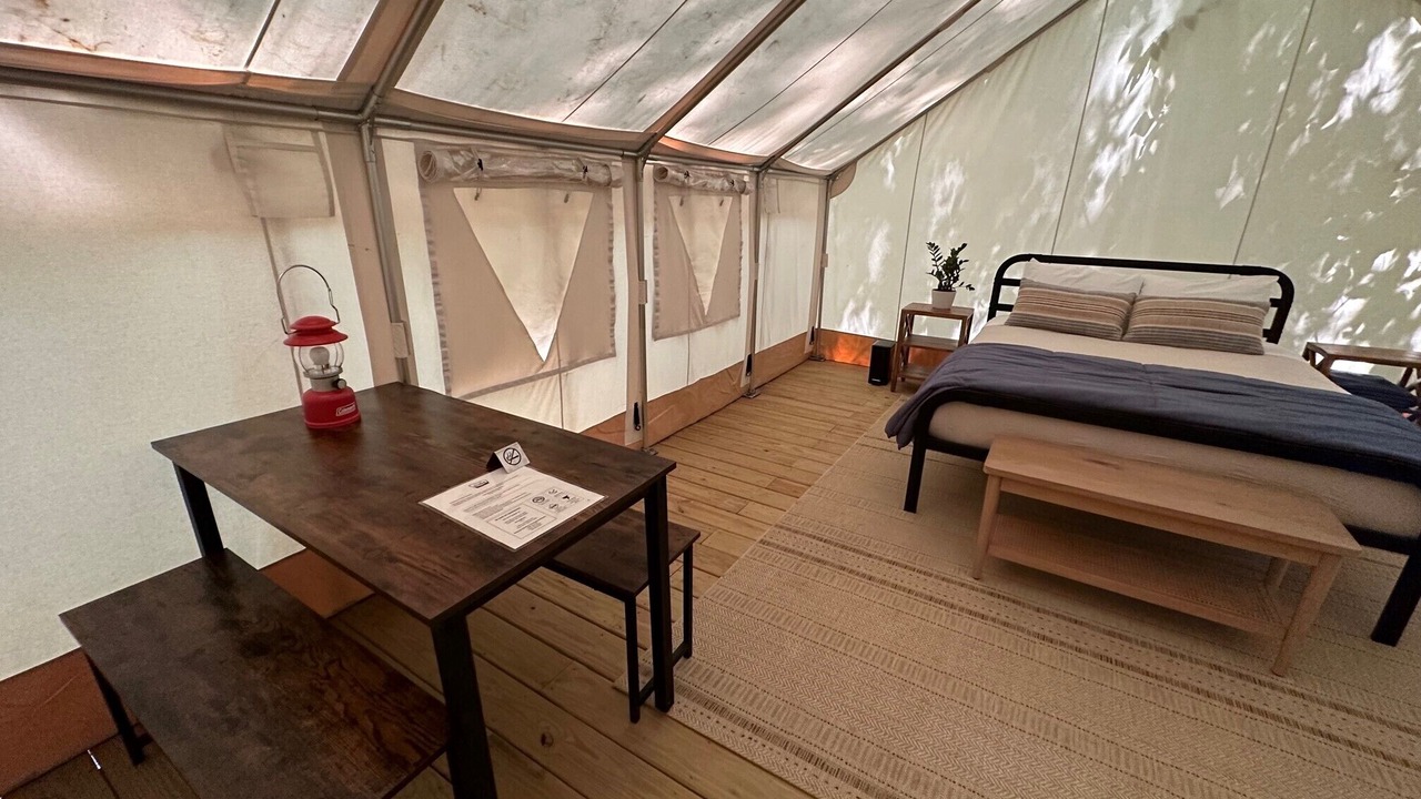 Photo of Bedroom in Cuyahoga Falls