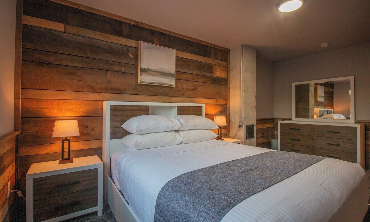 Photo of Bedroom in Beach Lake