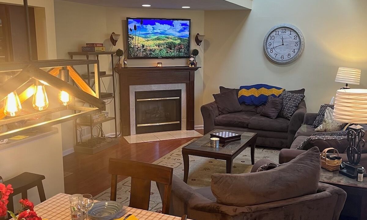 Photo of Livingroom in Morgantown