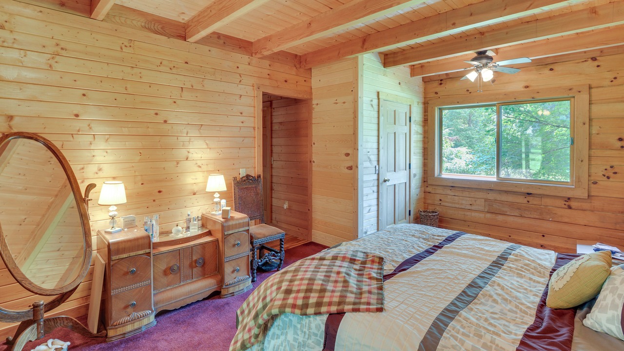 Photo of Bedroom in Dailey