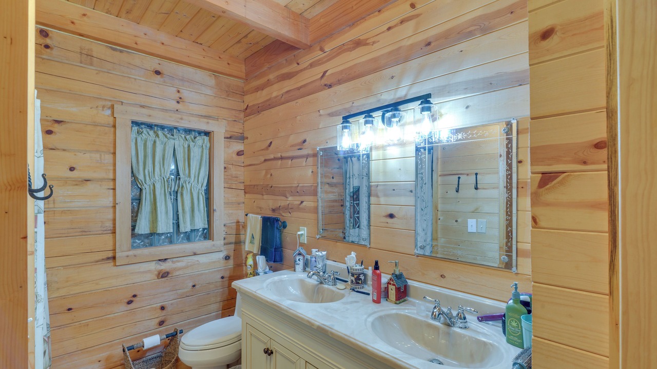 Photo of Bathroom in Dailey