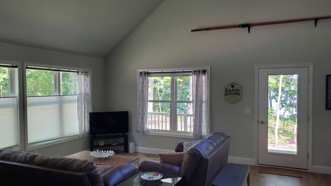 Photo of Livingroom in Chestertown