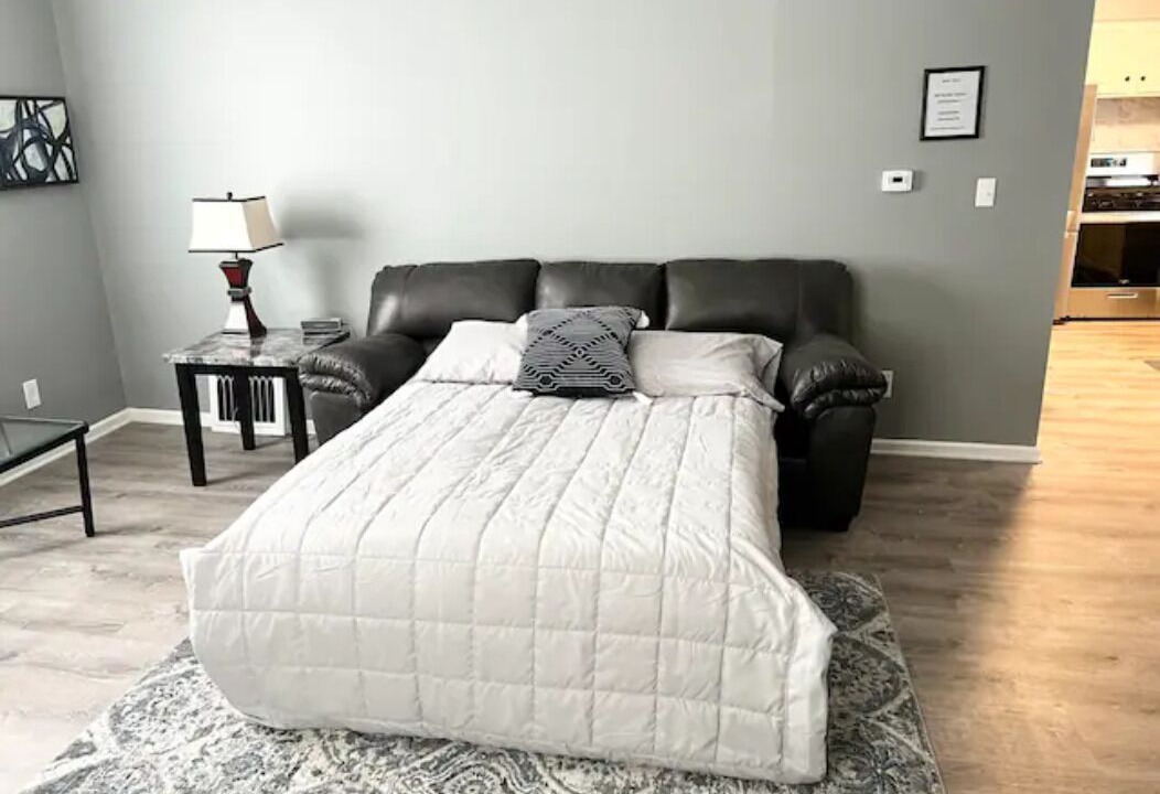 Photo of Bedroom in Cuyahoga Falls