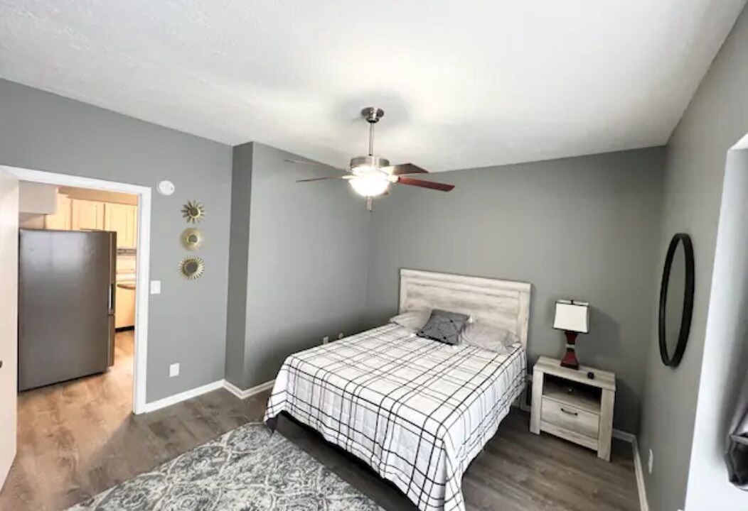 Photo of Bedroom in Cuyahoga Falls