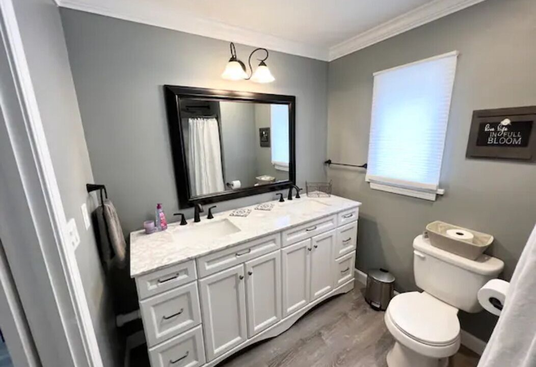 Photo of Bathroom in Cuyahoga Falls