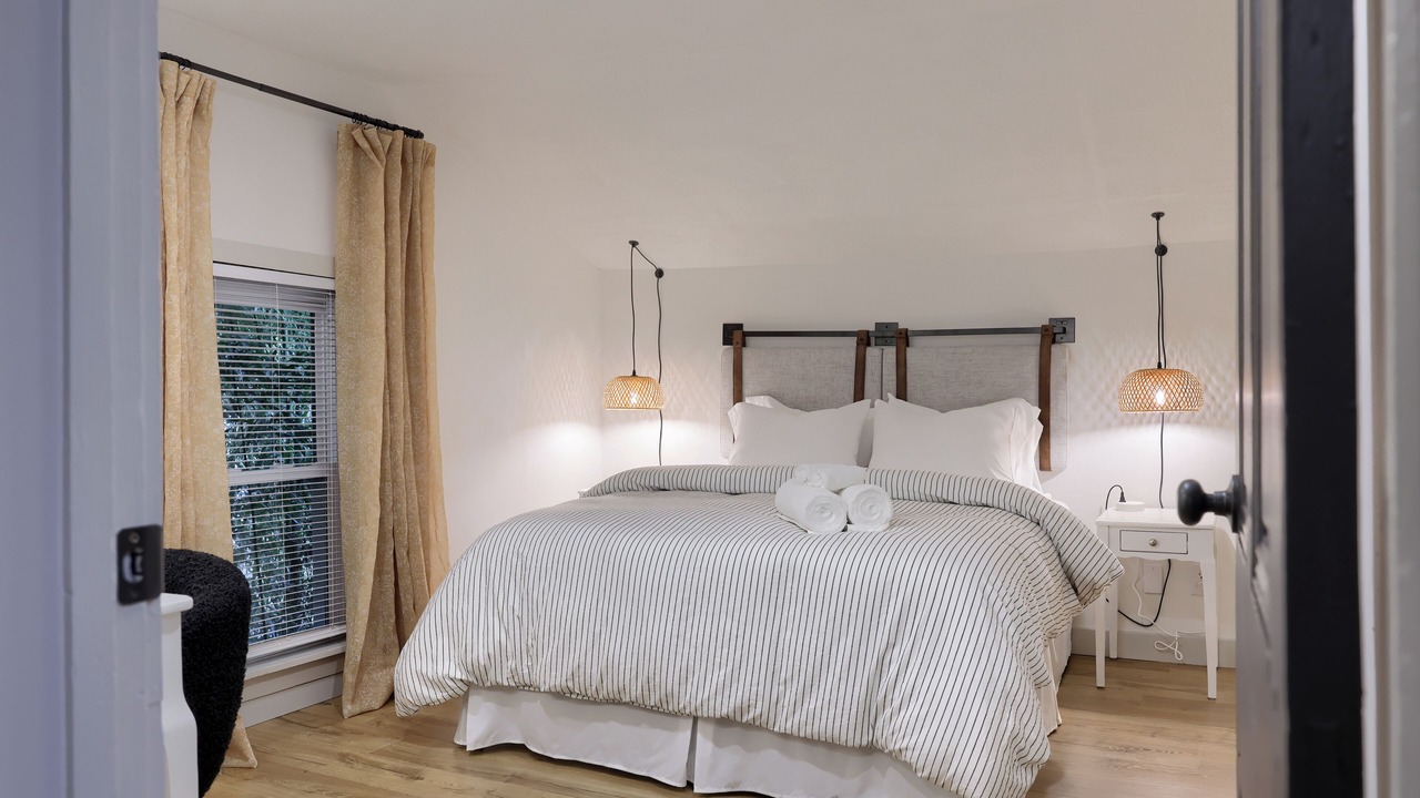 Photo of Bedroom in Elizabethtown