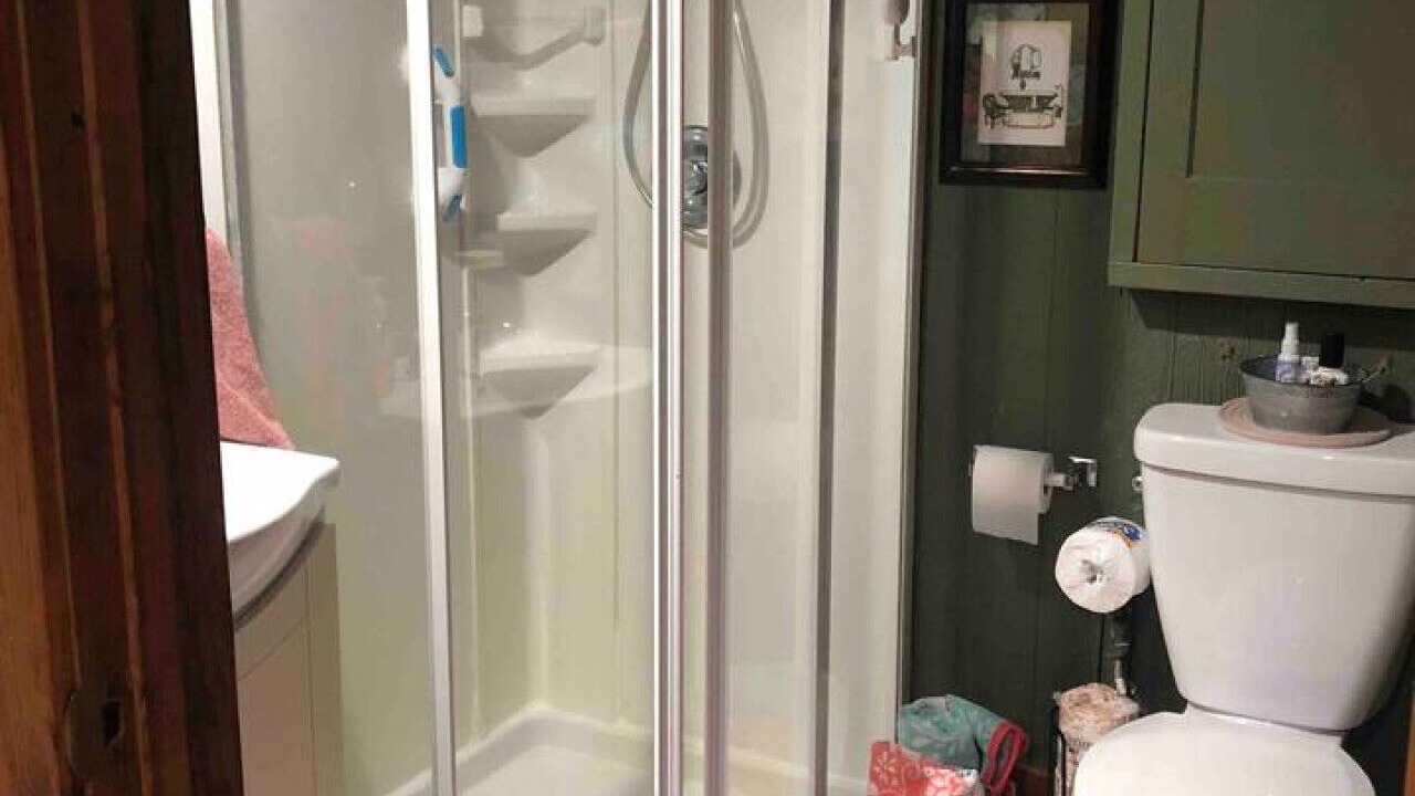 Photo of Bathroom in Hadley