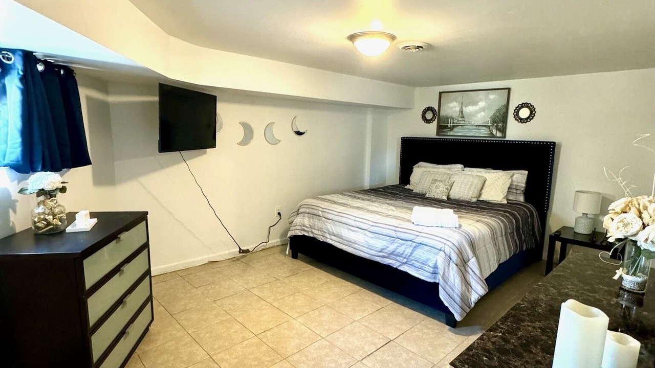 Photo of Bedroom in Downtown Baltimore
