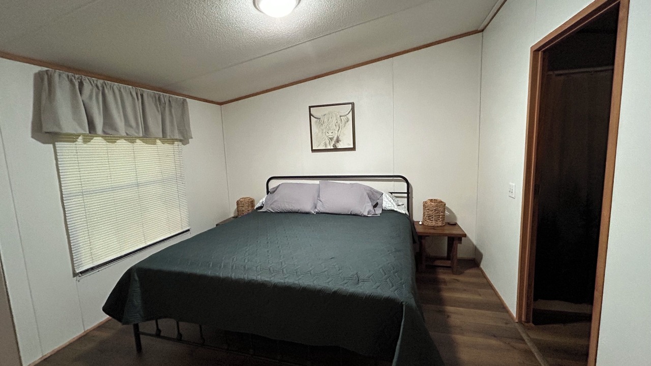 Photo of Bedroom in Champion
