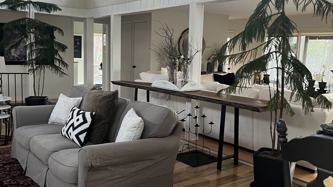 Photo of Livingroom in Medford