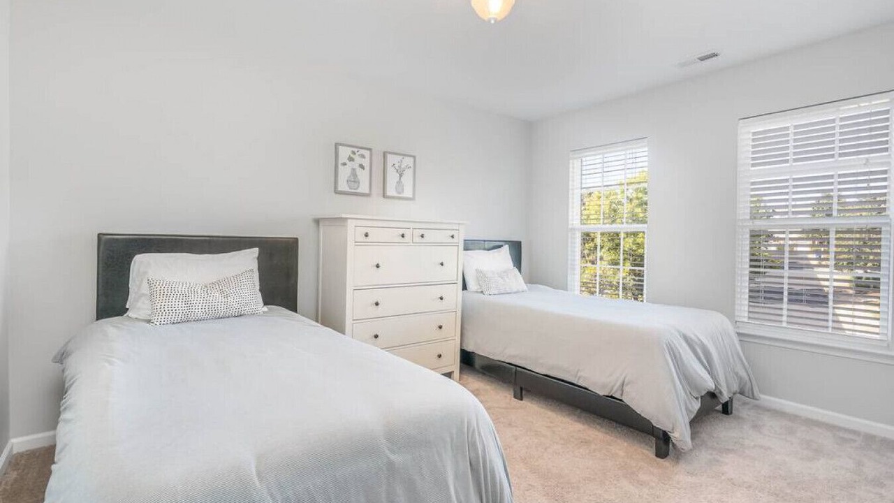 Photo of Bedroom in Long Lake