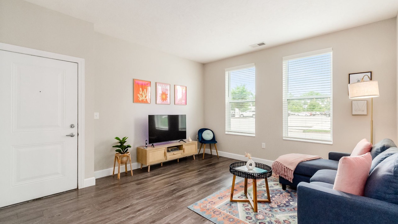 Photo of Livingroom in Victorian Village