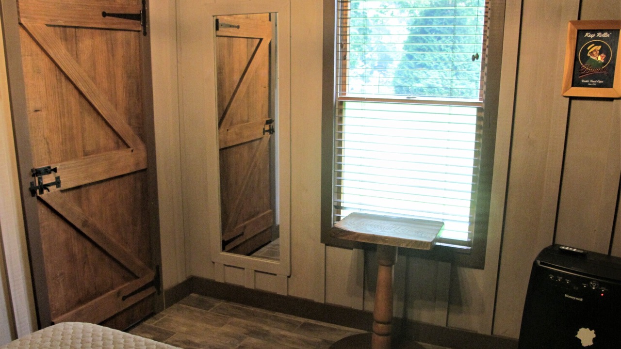 Photo of Bedroom in Rossville