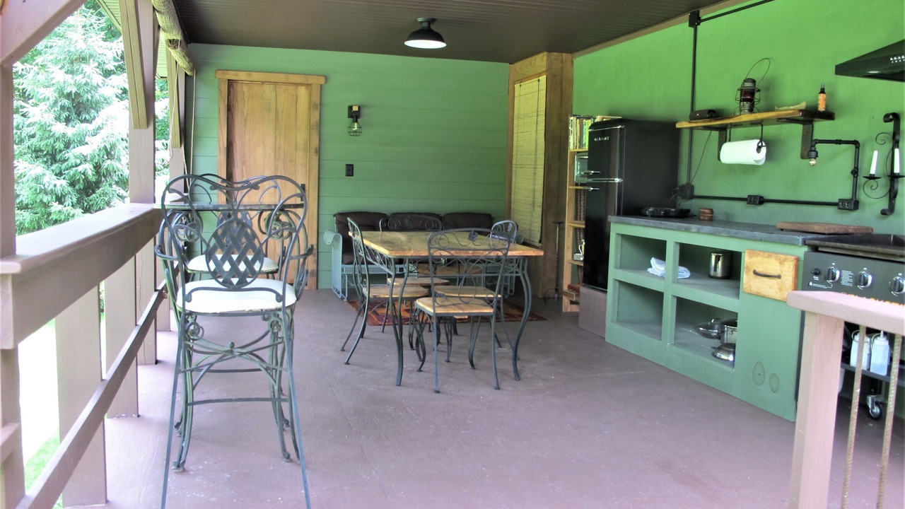 Photo of Outdoor in Rossville