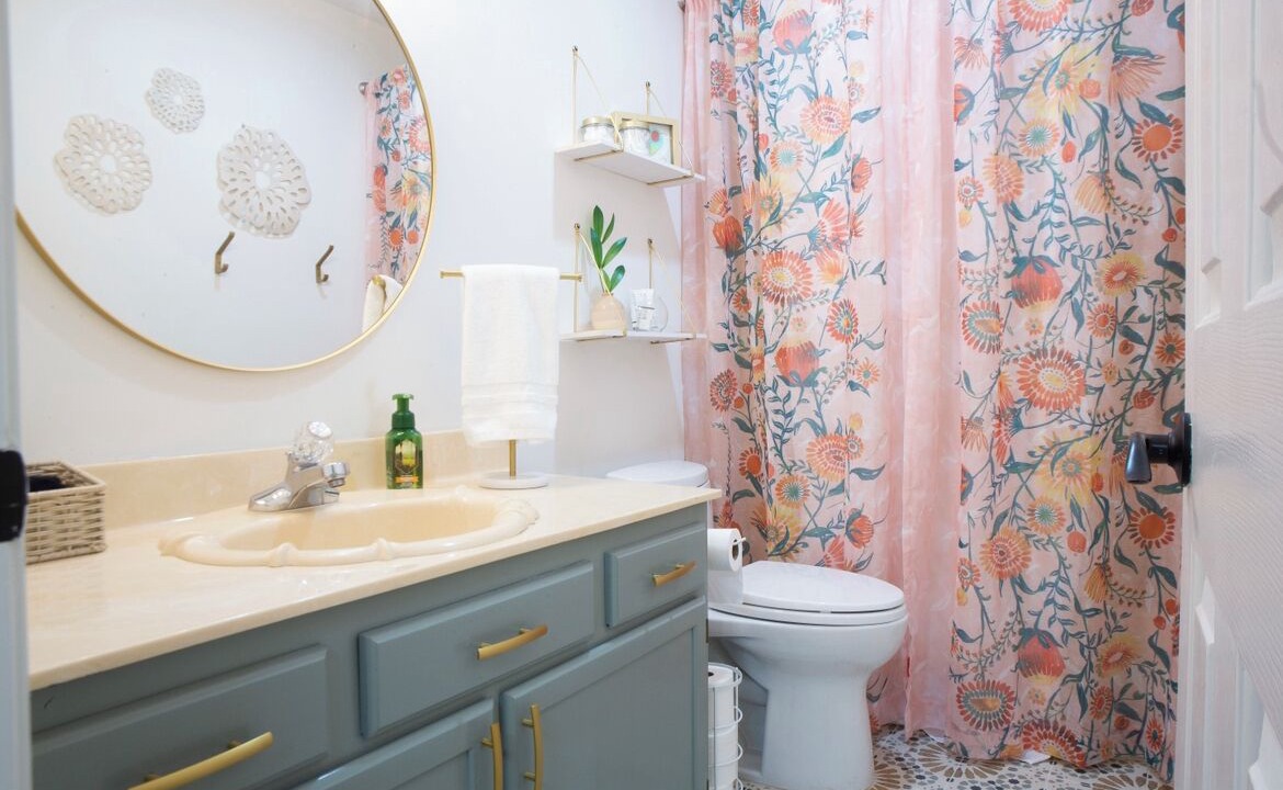 Photo of Bathroom in Cordova