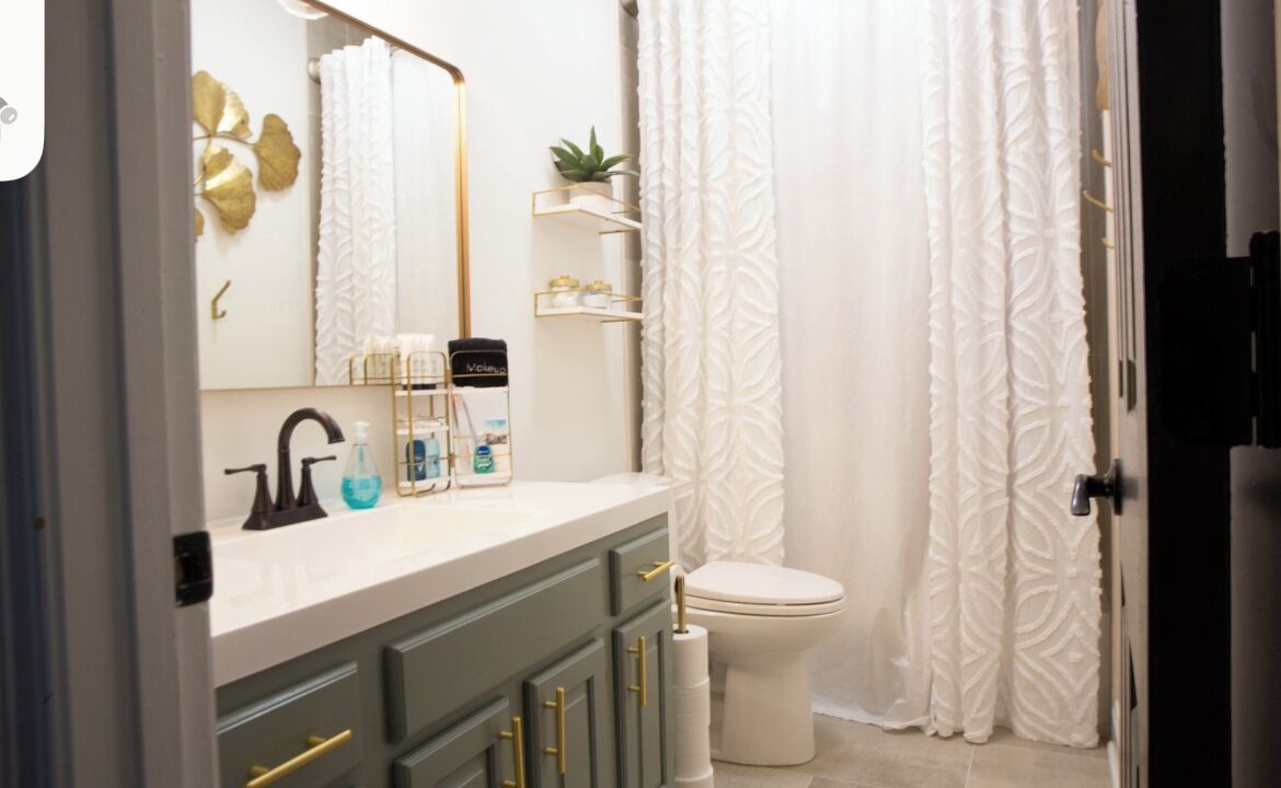Photo of Bathroom in Cordova