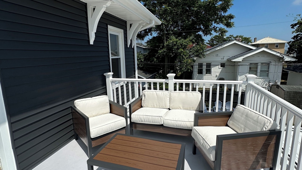 Photo of Patio Balcony in Pleasantville