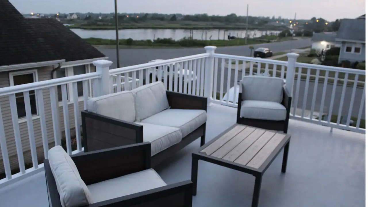 Photo of Outdoor in Pleasantville