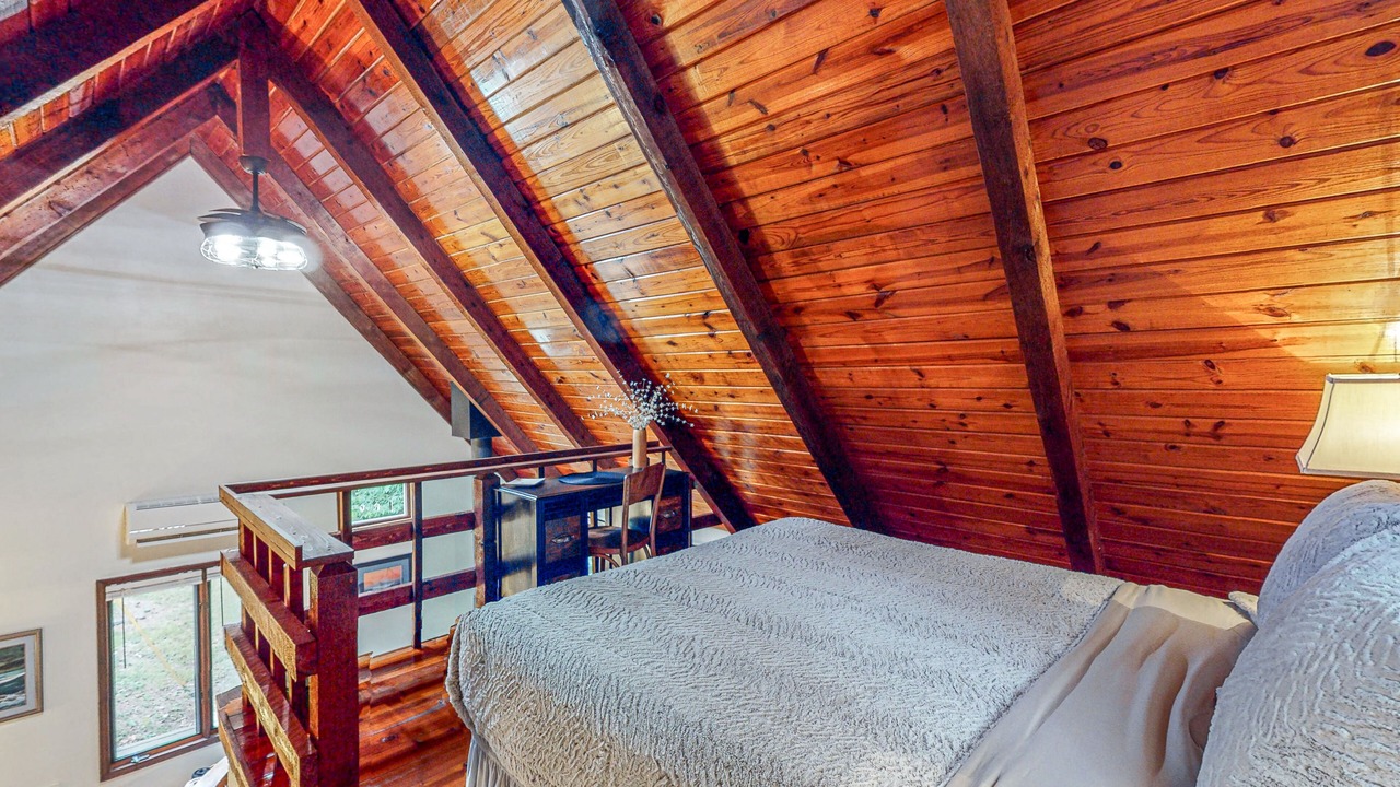Photo of Bedroom in Beaver Shores