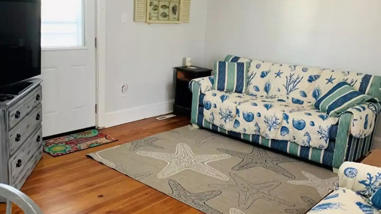 Photo of Livingroom in Somers Point