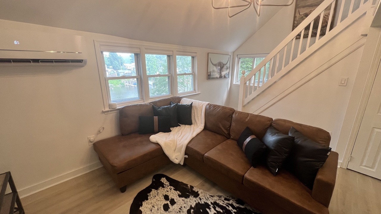 Photo of Livingroom in Hopatcong
