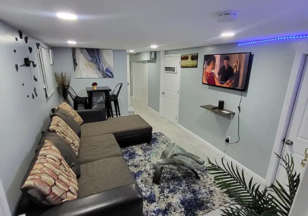 Photo of Livingroom in Weequahic