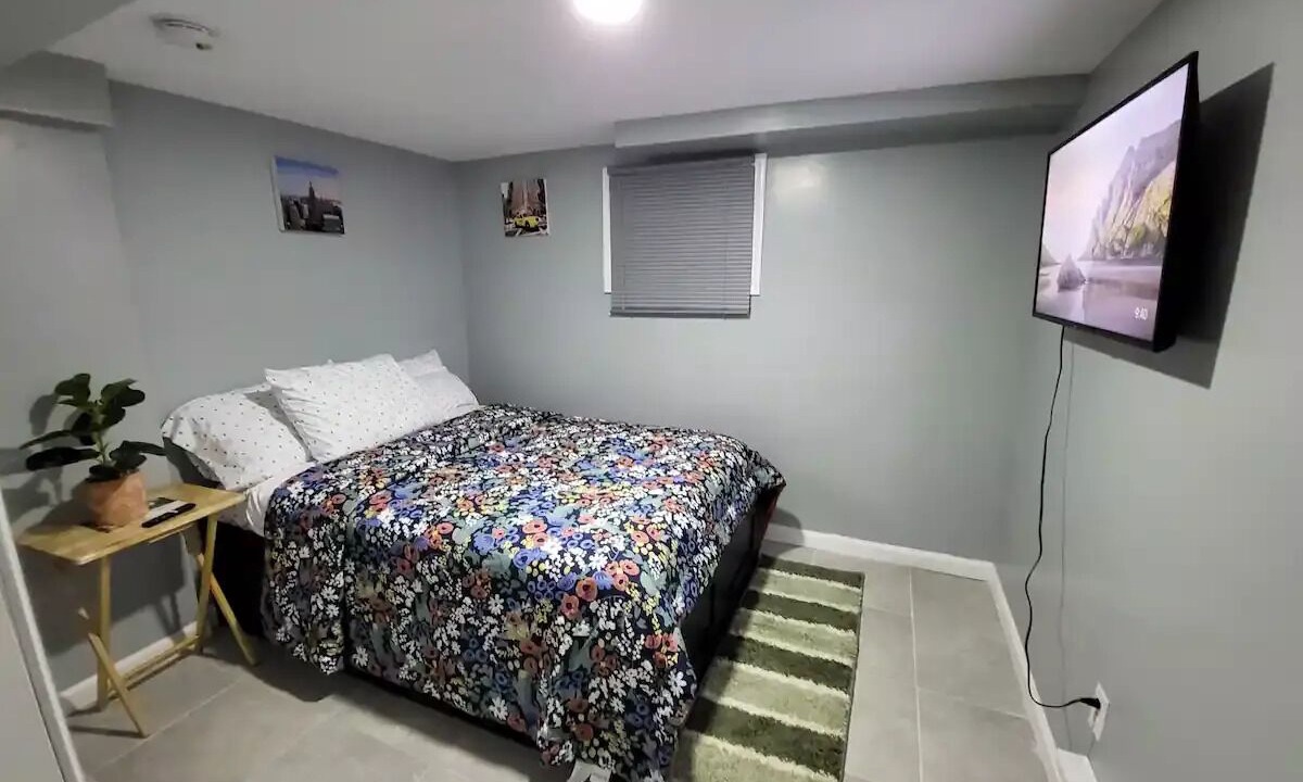 Photo of Bedroom in Weequahic
