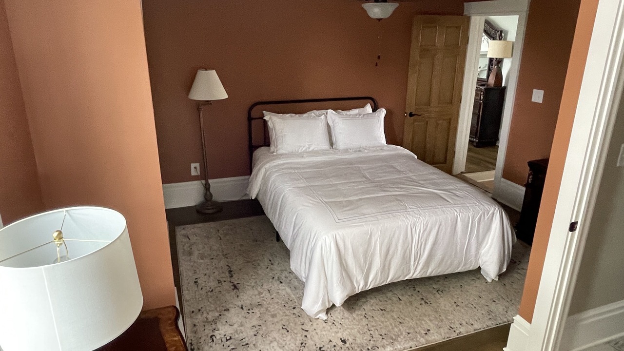 Photo of Bedroom in Lake Lynn