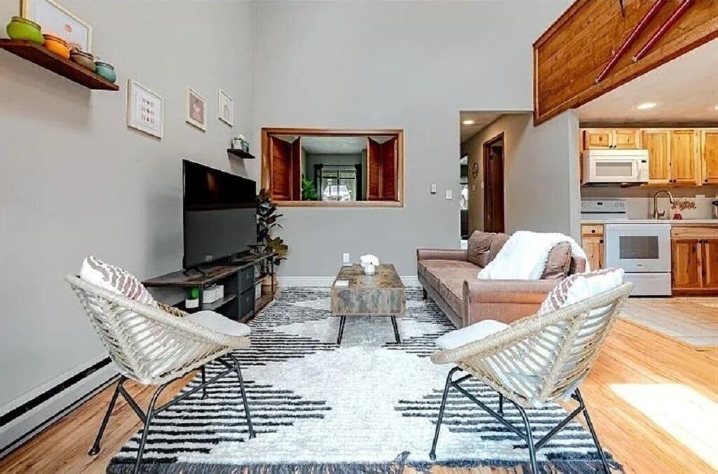 Photo of Livingroom in Hidden Valley