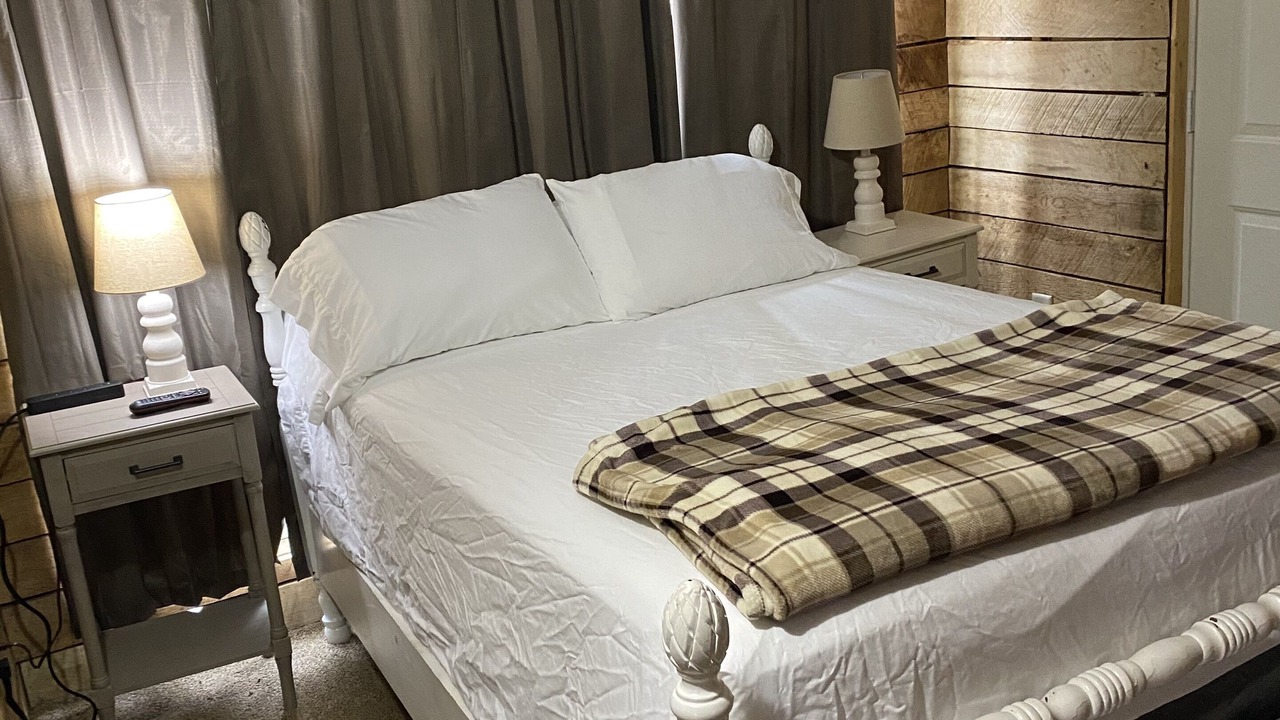 Photo of Bedroom in Kenova