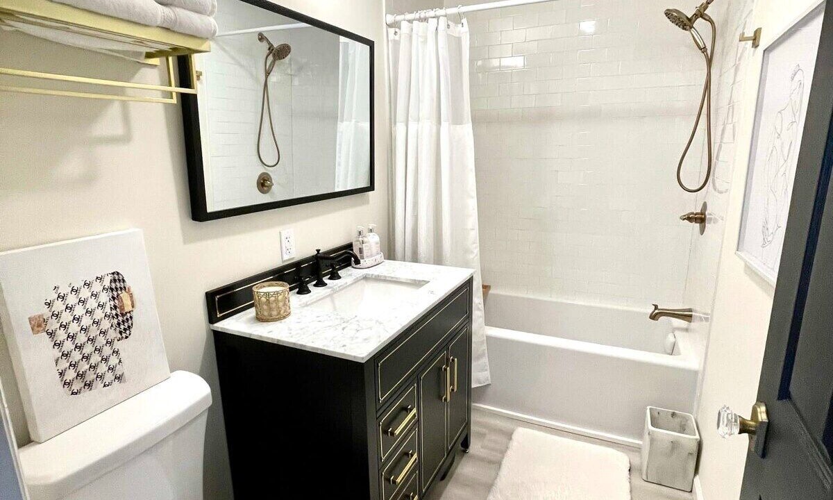 Photo of Bathroom in Cape May Court House