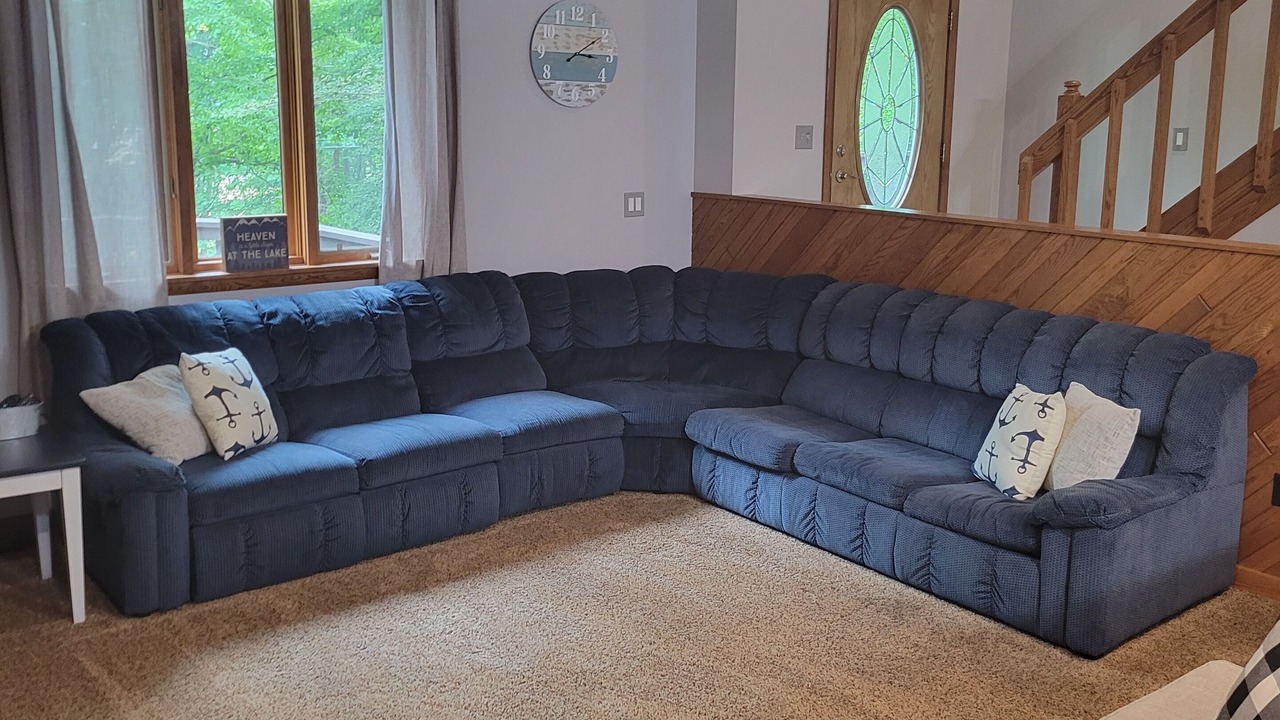 Photo of Livingroom in James Creek