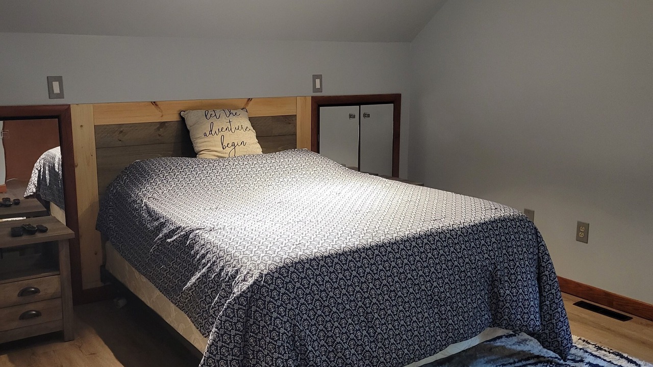 Photo of Bedroom in James Creek