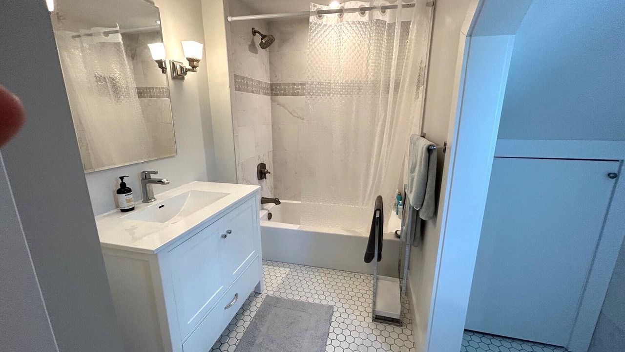 Photo of Bathroom in Bay Head